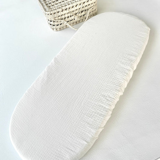 Cover for carrycot in cream muslin (-28%)