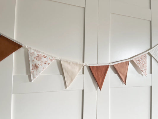 Decorative wreath for small room