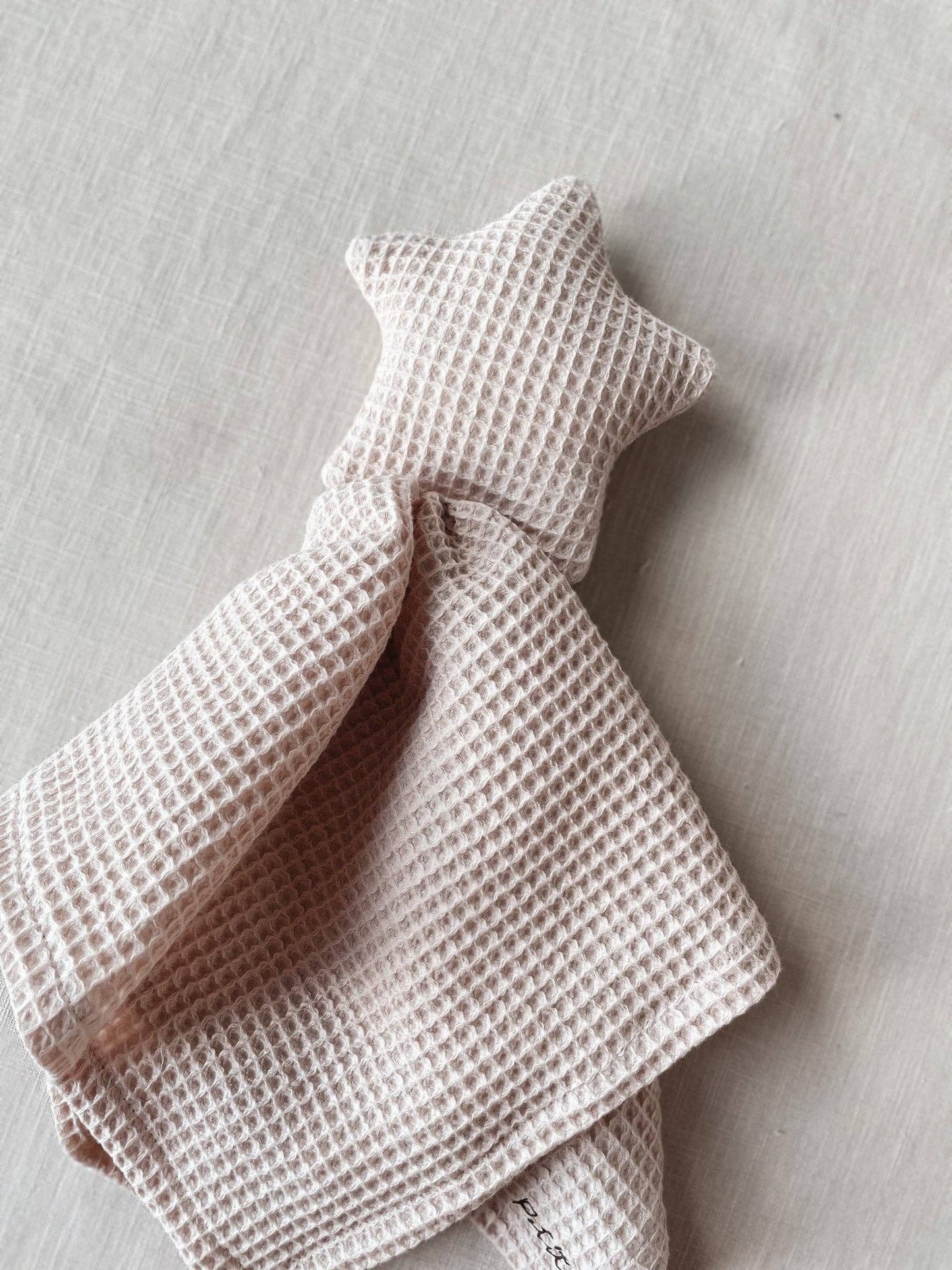 Doudou estrela bege (-30%)