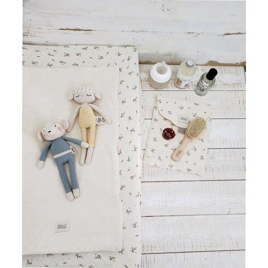 Forra em musselina de algodão com padrão floral para trocador de fraldas tipo IKEA, suave, prática e perfeita para dar conforto ao bebé durante a muda.