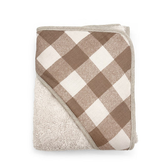 Toalha de banho para bebé com capuz, em tecido turco macio e detalhe em padrão vichy, ideal para envolver o bebé com conforto após o banho.