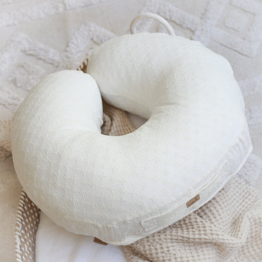 Almofada de amamentação bebé e mamã branco bordado