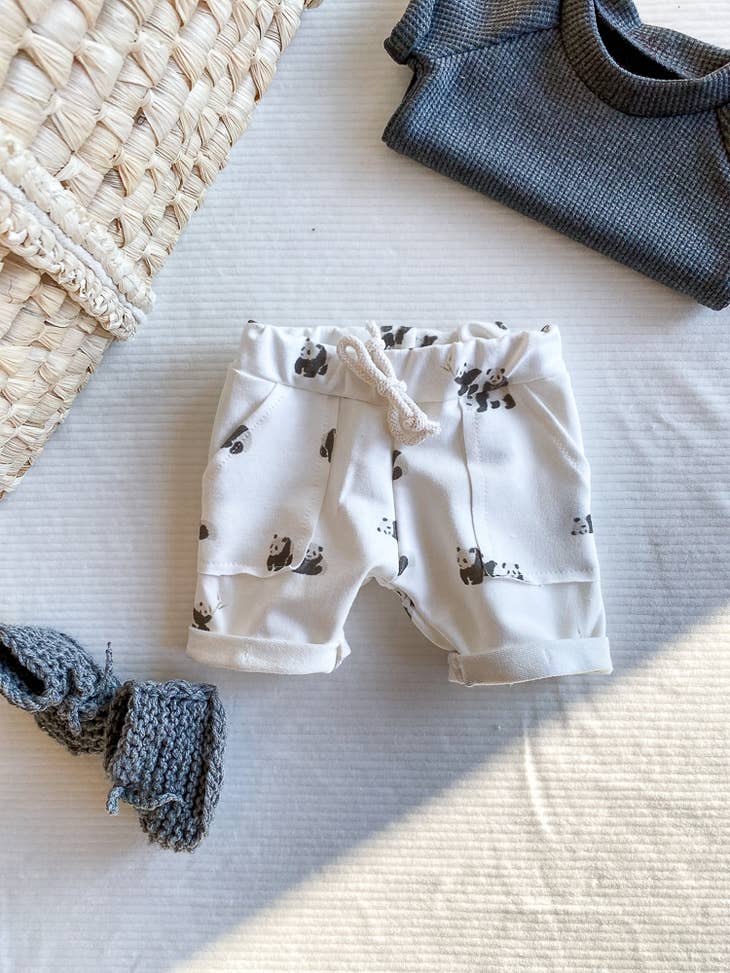 Conjunto de camiseta y short panda (-60%)