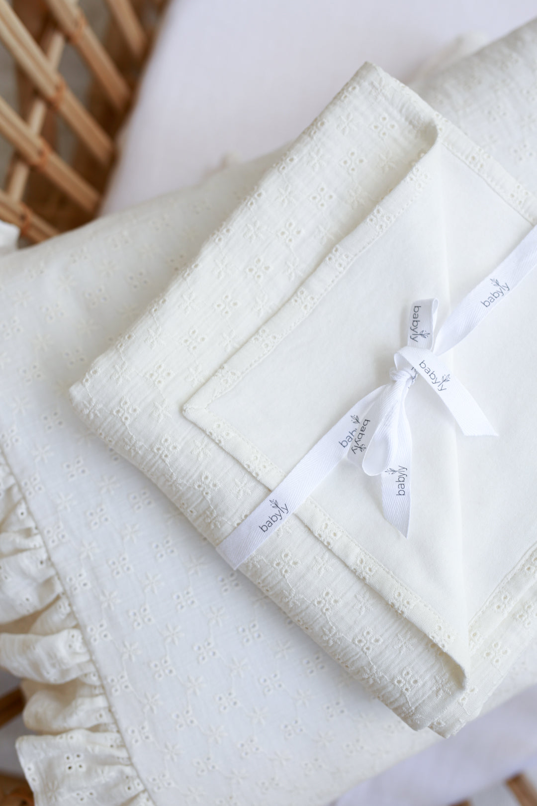 Swaddle de musselina bordado