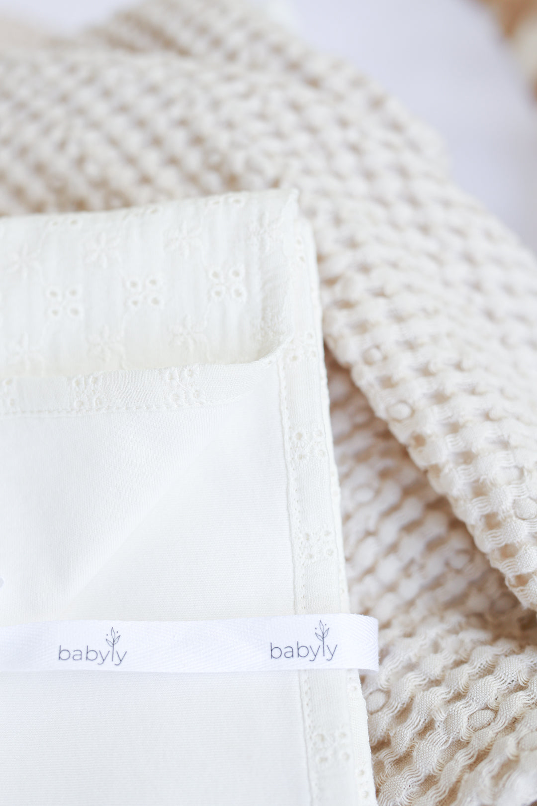 Swaddle de musselina bordado