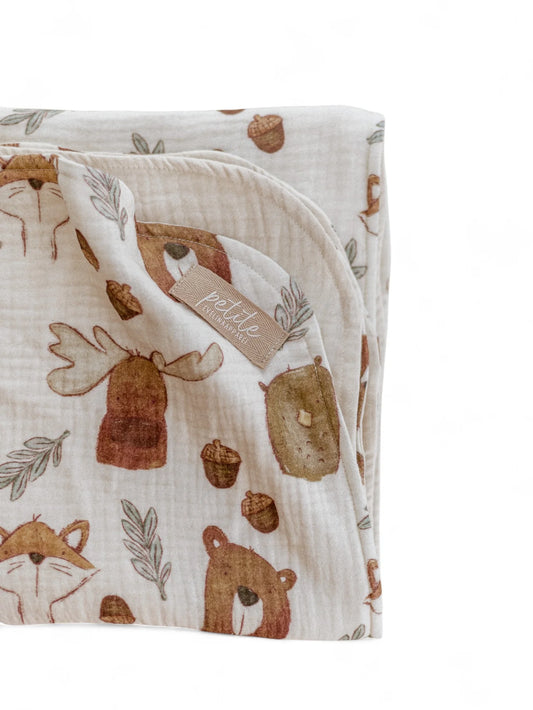 Manta de bebé woodland cru suave e delicada (Brevemente disponível)