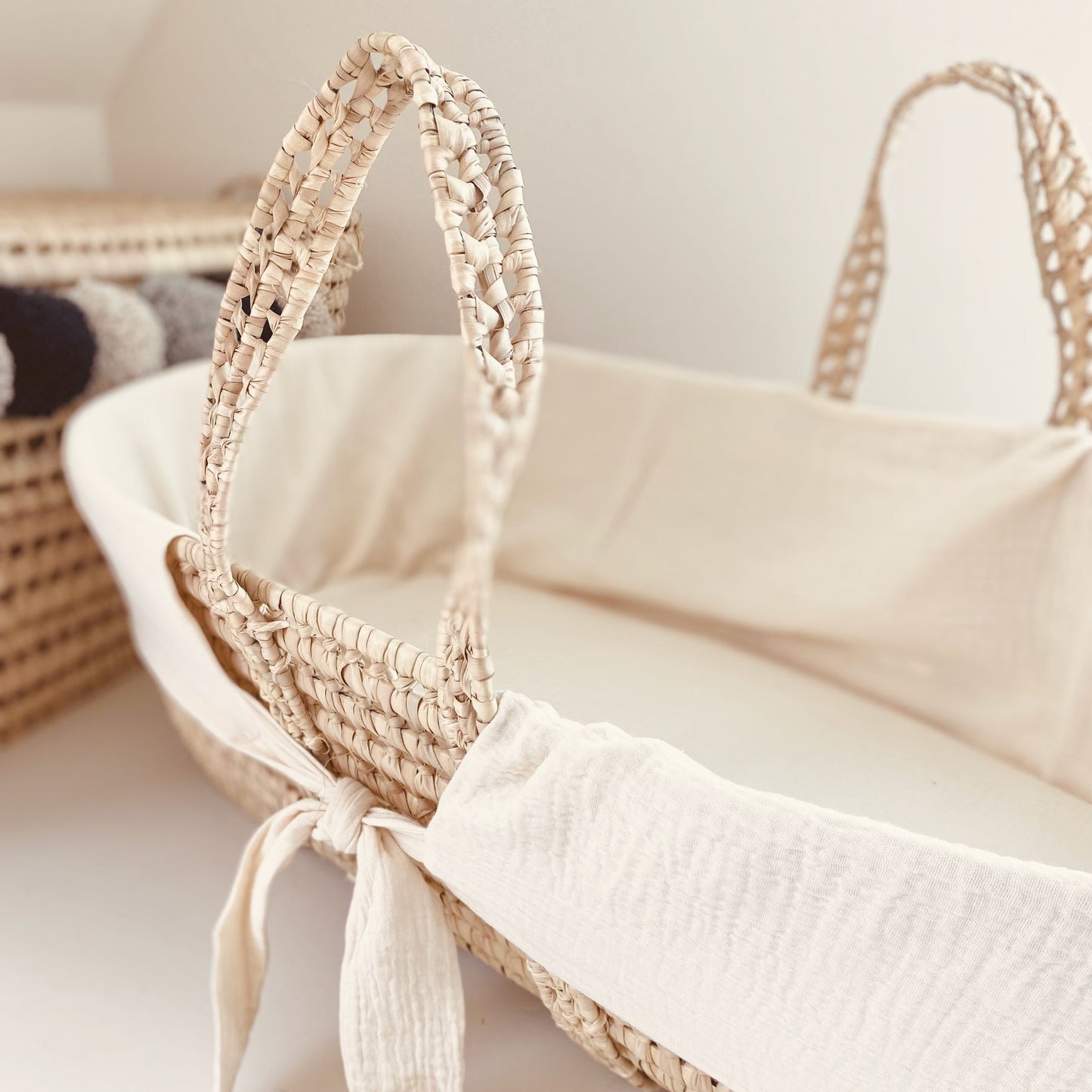 Carrycot (Moses Basket) Cream Muslin