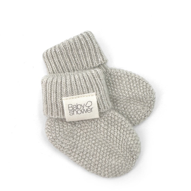 Botinhas de tricot para recém-nascido em lã e cashmere cor beige, suaves e quentinhas