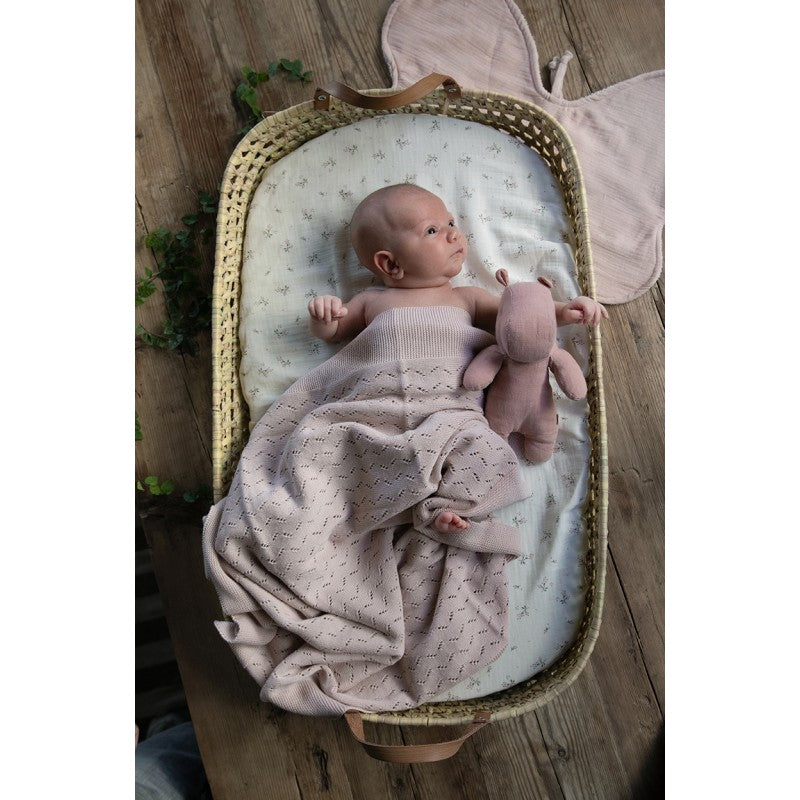 Mantinha de bebé em tricot rosa nude