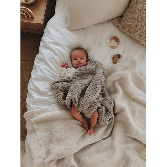 Baby Blanket Gofre Latte double-sided — comfort and softness