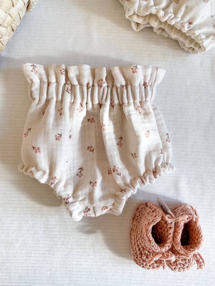 Ivory Berries Diaper Cover (-40%)