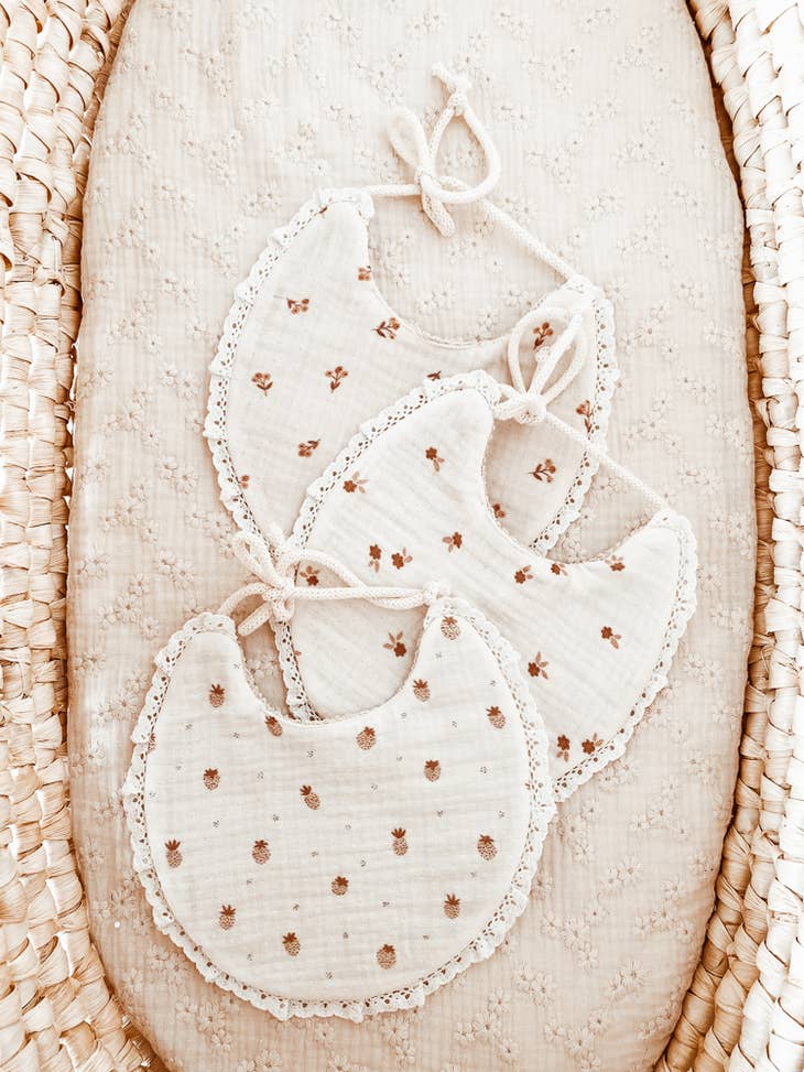 Ivory Berries Diaper Cover (-40%)